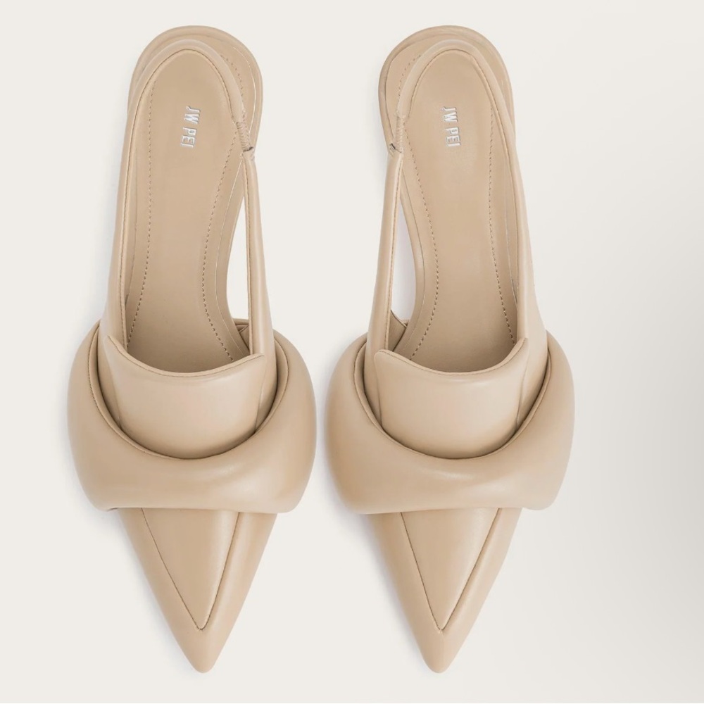 JW PEI Carla Soft Padded Mules. Size 8. NWT